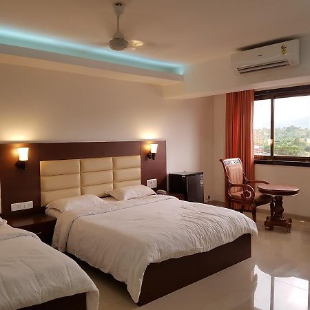 Khed  Bisu Hotel & Resorts מראה חיצוני תמונה