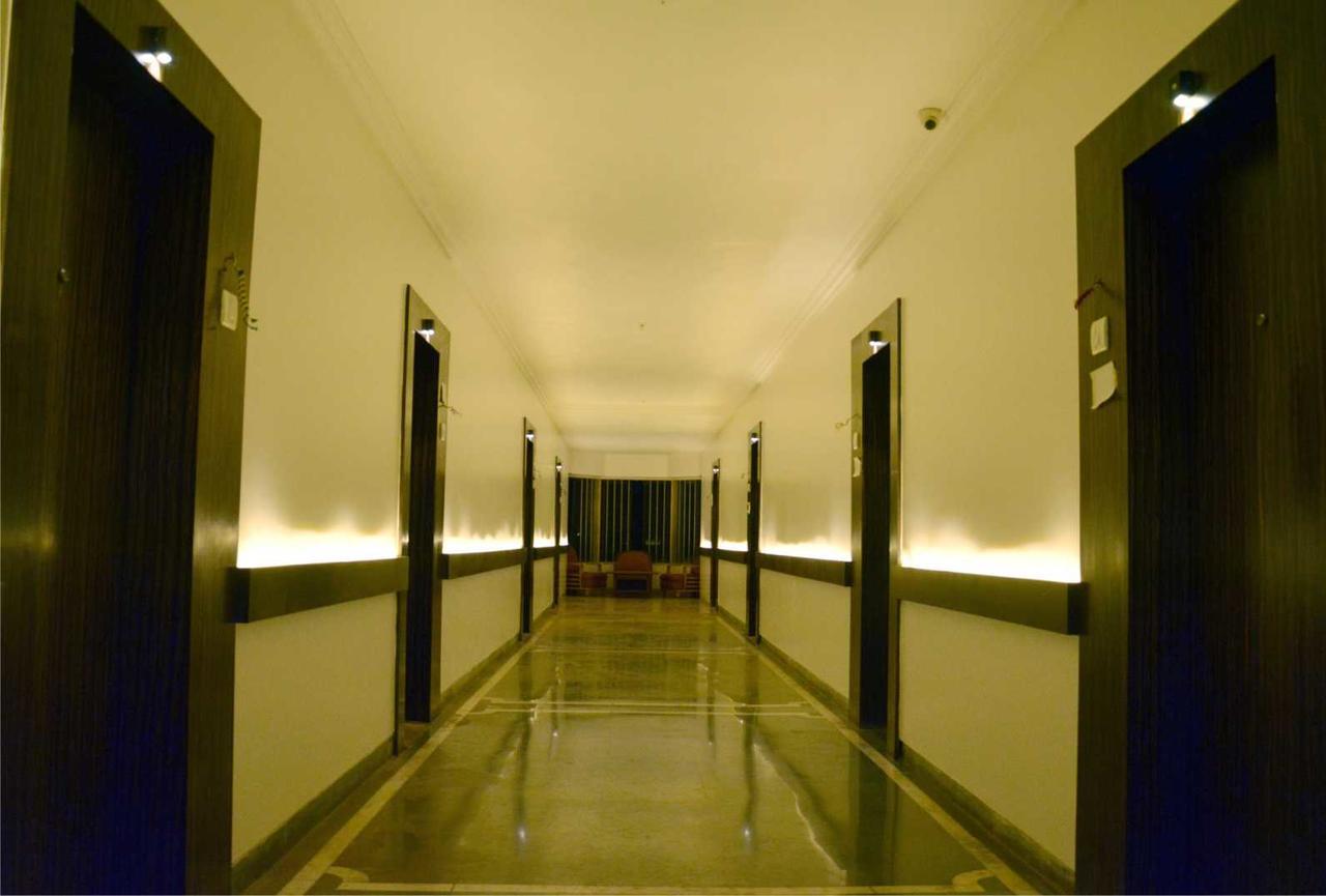 Khed  Bisu Hotel & Resorts מראה חיצוני תמונה